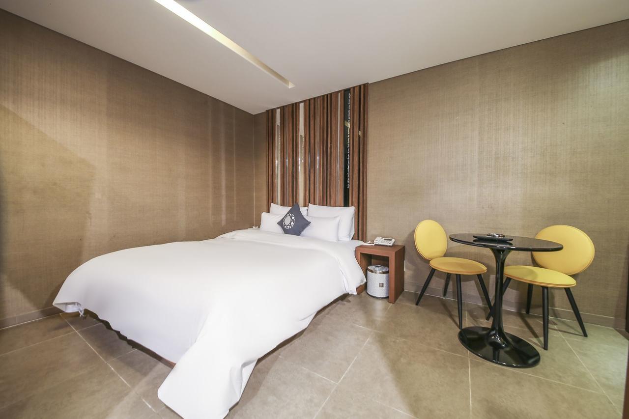 Hotel Cullinan Seocho Seoul Exterior photo
